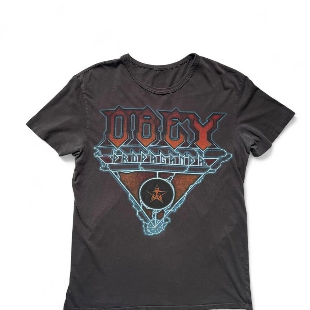 Vintage 00s Obey Propaganda Graphic Tee